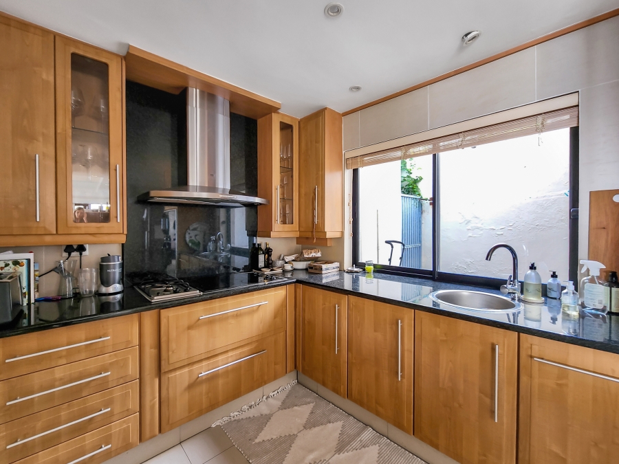 To Let 4 Bedroom Property for Rent in Camps Bay Western Cape